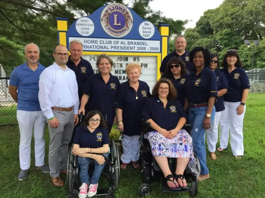 A small group of 100s of Nassau County Lions